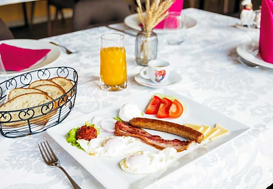 Pansion Mihića dvori