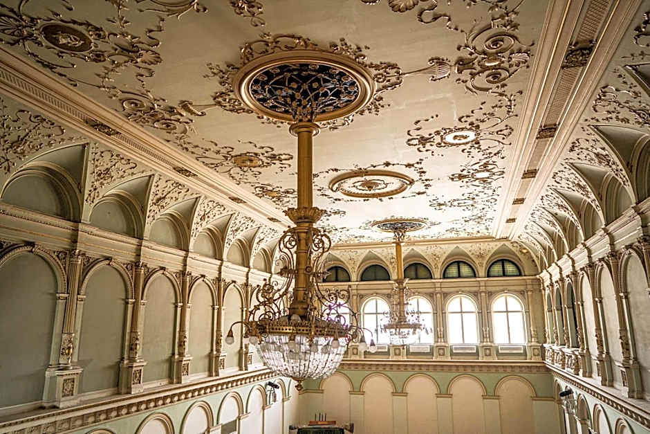 Tisza Hotel