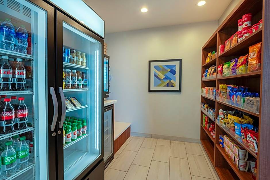 Holiday Inn Express and Suites Gilbert Mesa Gateway Airport By IHG