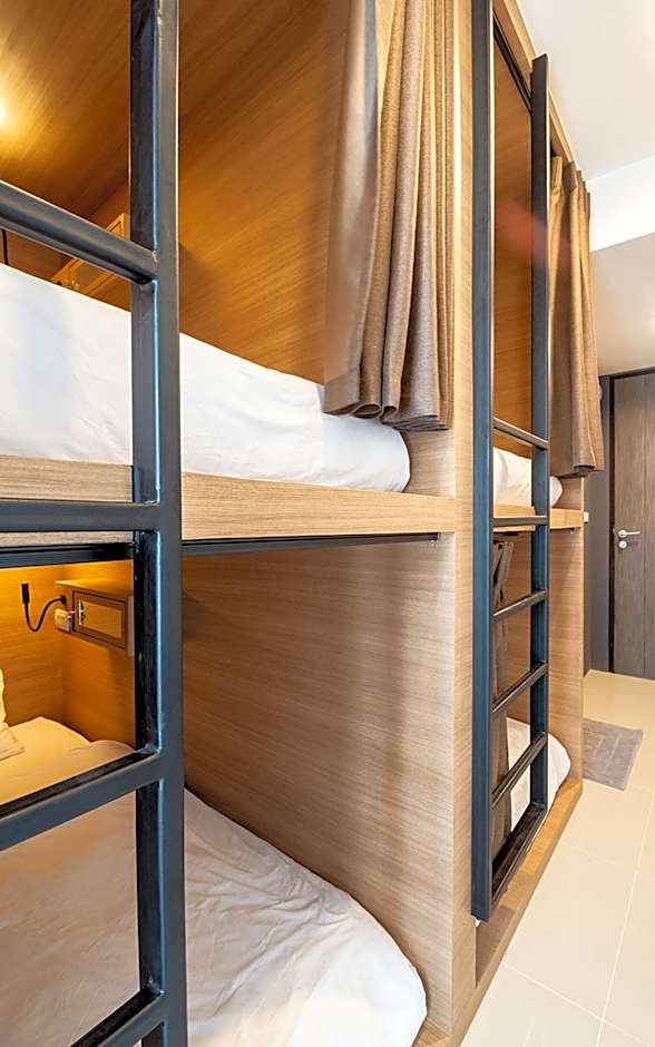 Kata Beach Poshtel Phuket