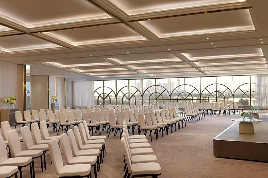 The Ritz-Carlton Abu Dhabi - Grand Canal