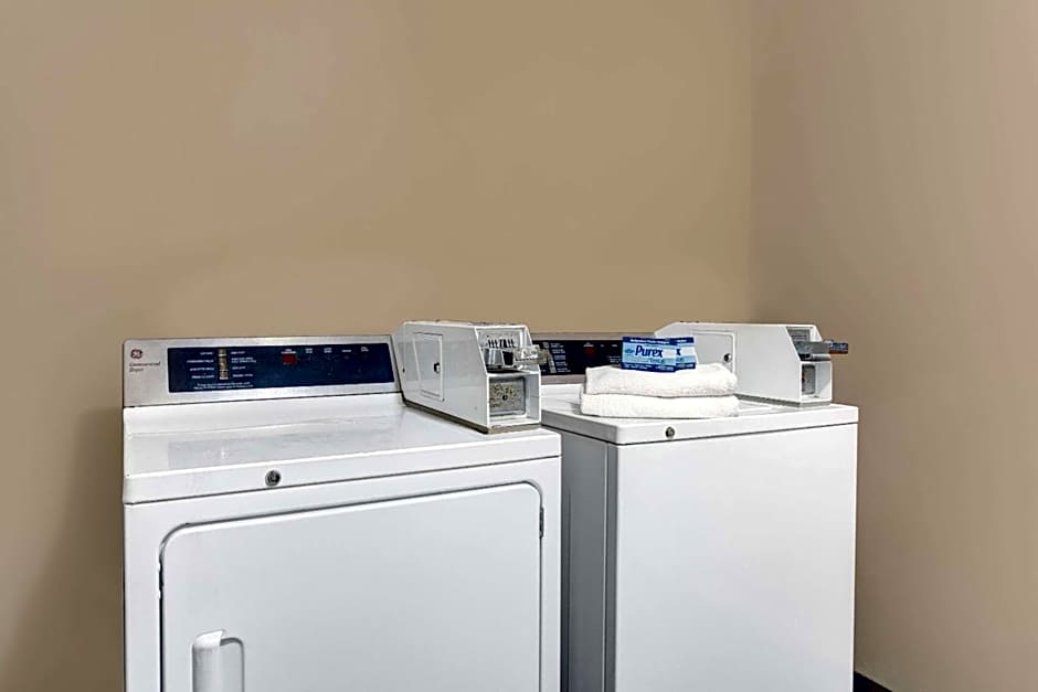 Super 8 by Wyndham Williamsburg/Historic Area