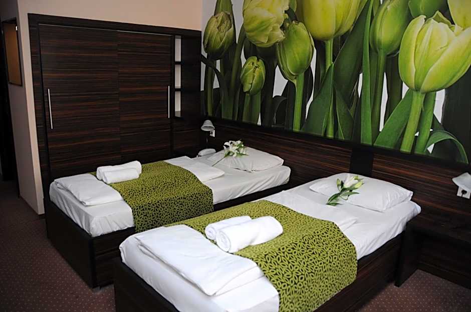 Green Hotel Budapest