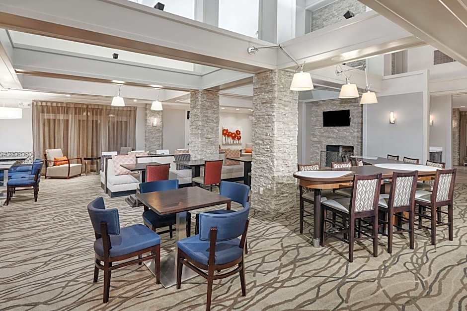 Homewood Suites By Hilton Indianapolis-At The Crossing