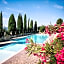 Hotel with swimming pool surrounded by greenery in San Donato Fronzano, rooms with air conditioning and breakfast included