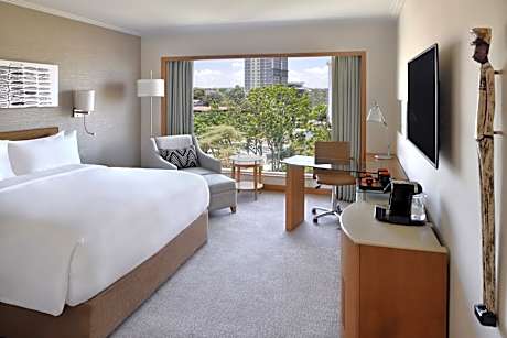 Executive, Concierge level, Guest room, 1 King, City view