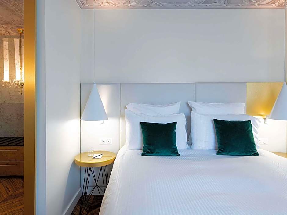 Le Louis Versailles Château Hotel-MGallery