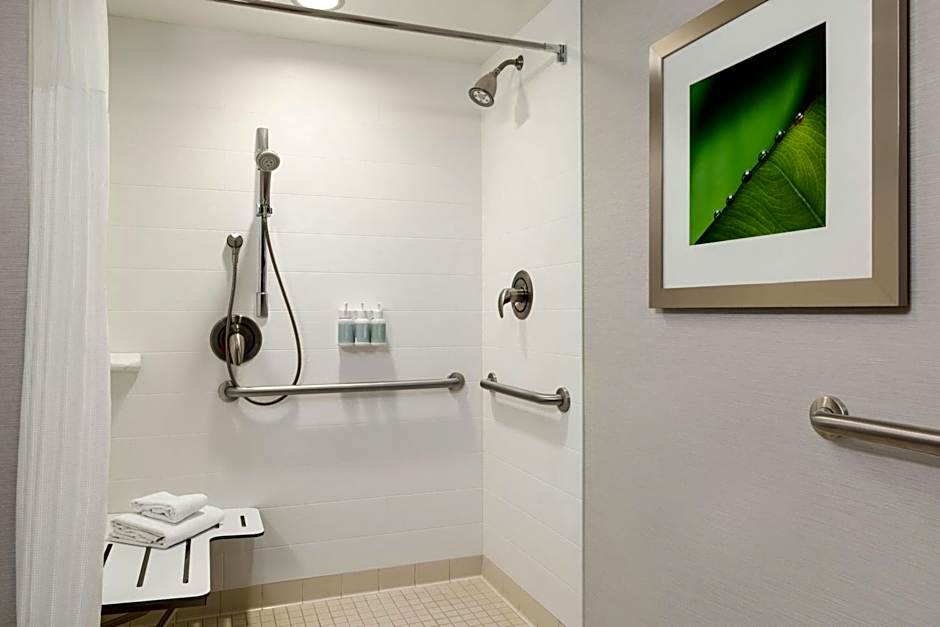 Courtyard by Marriott Greenville