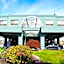 American Inn & Suites