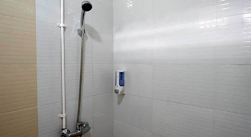 RedDoorz near Mataram University