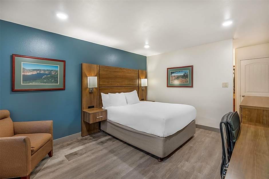 Best Western Plus Clocktower Inn