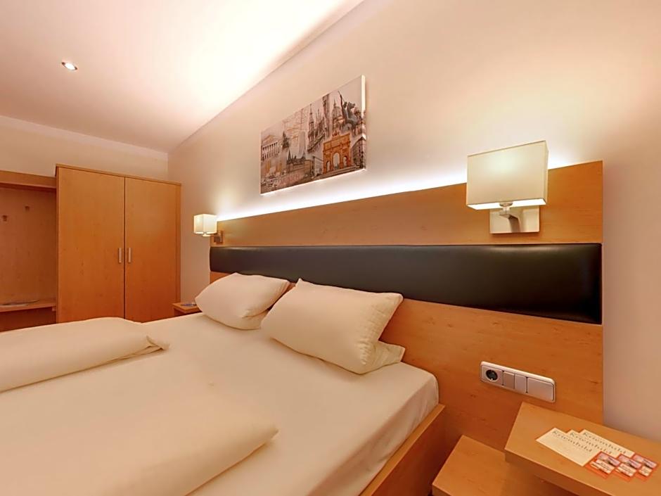 Hotel Kriemhild am Hirschgarten in Munich-Nymphenburg