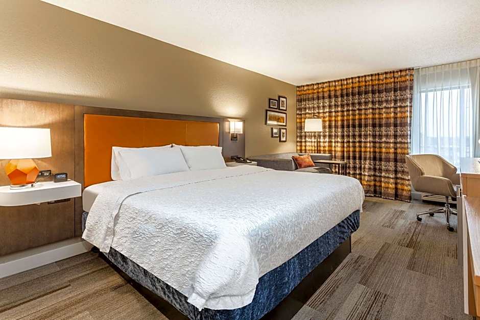 Hampton Inn By Hilton Cedar Rapids