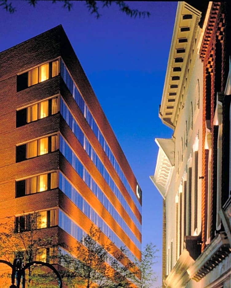 Omni Charlottesville Hotel