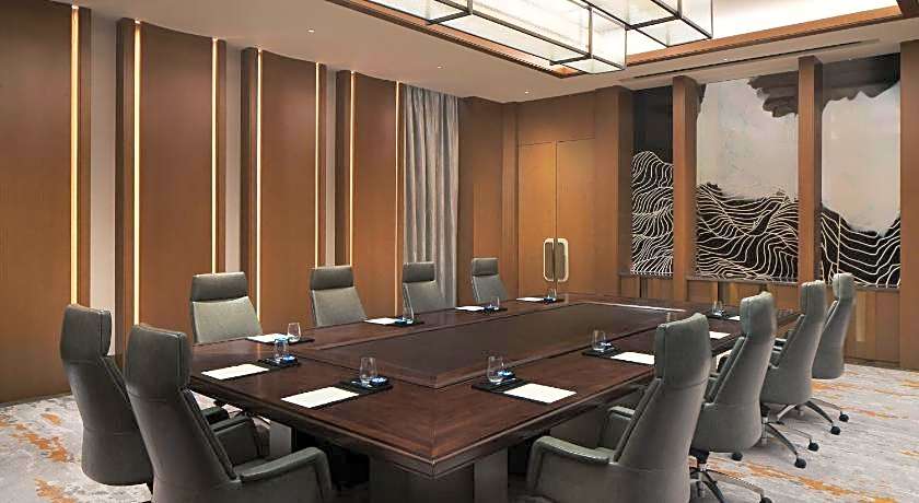 Sheraton Yunfu Xinxing Hotel