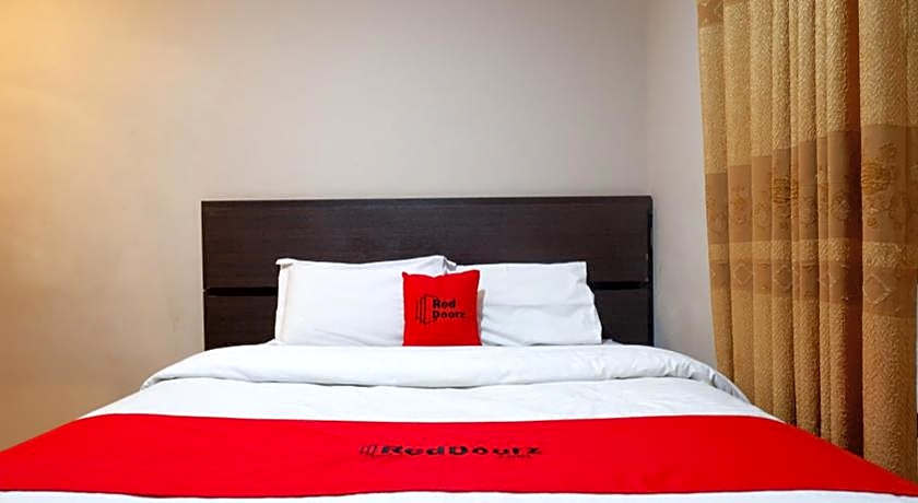 RedDoorz Plus @ Hotel Srikandi Kendari