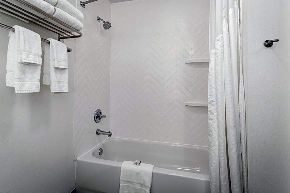 Holiday Inn & Suites Bothell - Seattle Northeast By IHG