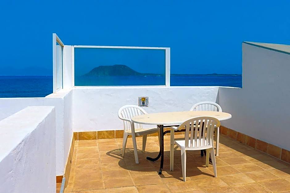 Pura Vida Surf House