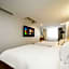 IU Hotel Xian Zhong Gu Lou Square