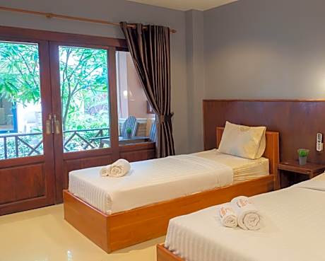 Twin Room with Balcony