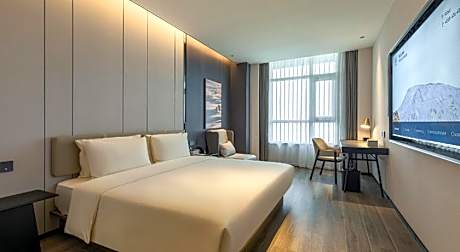 Atour Hotel Yantai Penglai Government Affairs Center