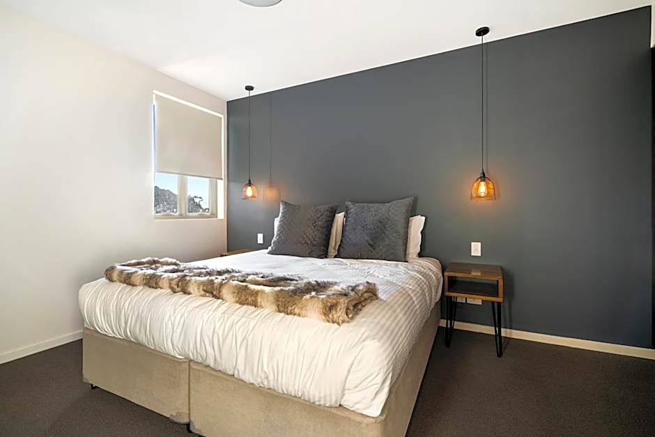 Luxury Spa Retreat with Ocean and Hinterland Views