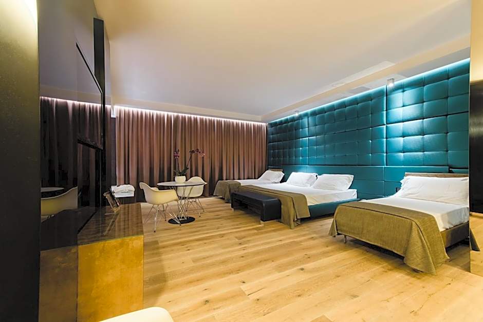 Photo 1 of 6 of Family Suite