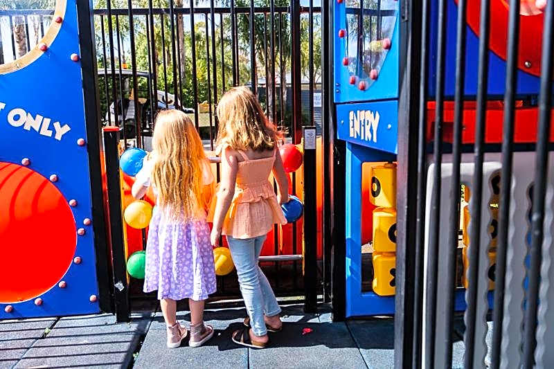 Highway 1 Holiday & Lifestyle Park