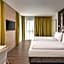 Super 8 by Wyndham Augsburg