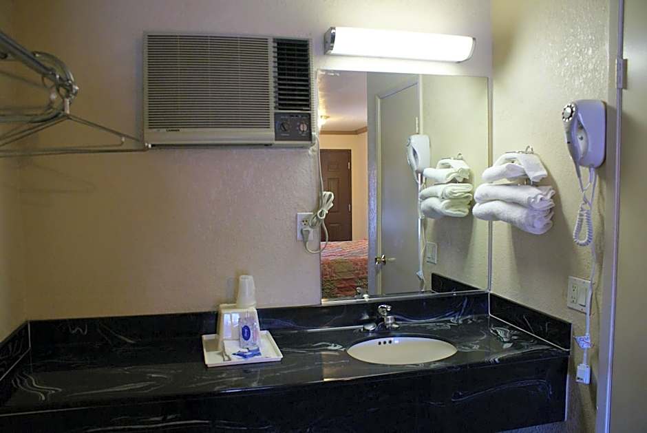 Best Budget Inn Anaheim