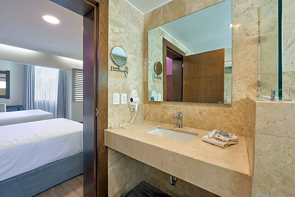 Hotel Estancia Business Class