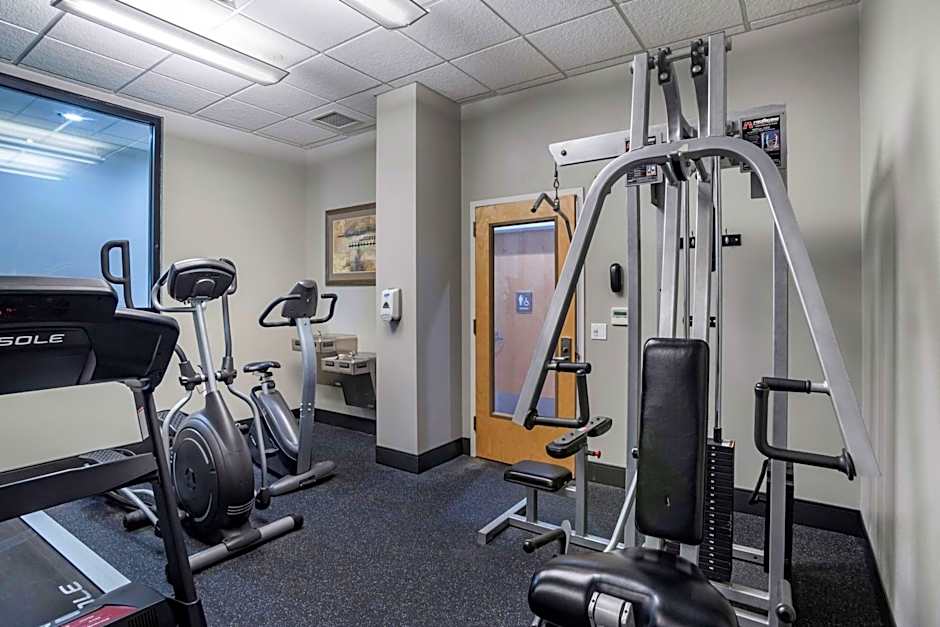 Best Western Plus Philadelphia Airport South At Widener Univ