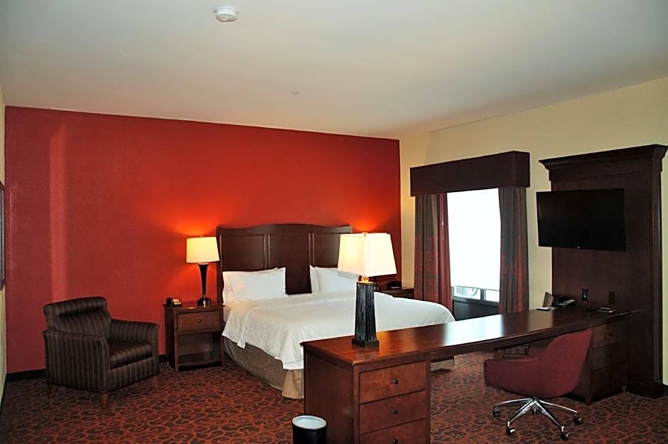 Hampton Inn By Hilton & Suites Cincinnati/Uptown-University Area