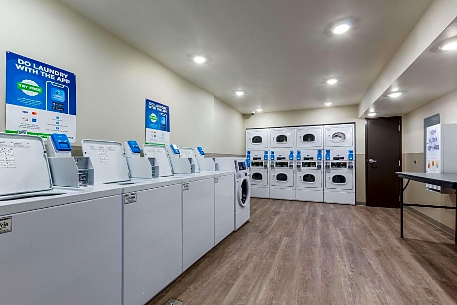 WoodSpring Suites Indianapolis Castleton