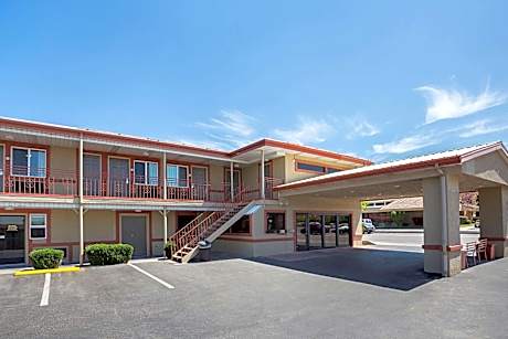 Econo Lodge Hurricane Zion Park Area