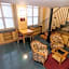 Le Petit Hotel