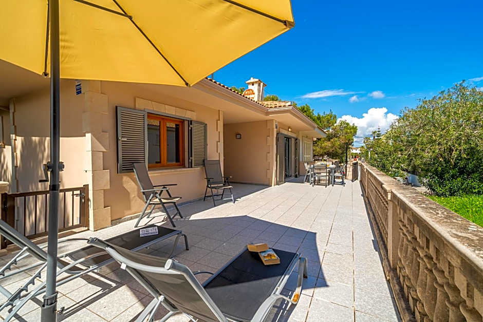 Villa Can Canta Natura Park House at Platja de Muro Beach