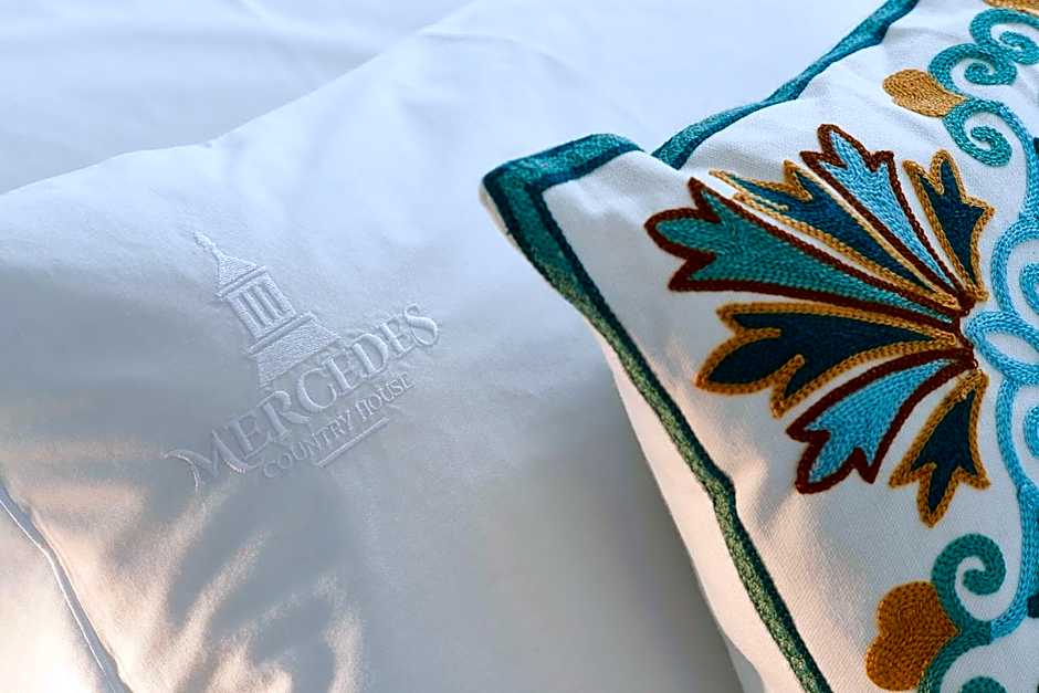 Mercedes Country House