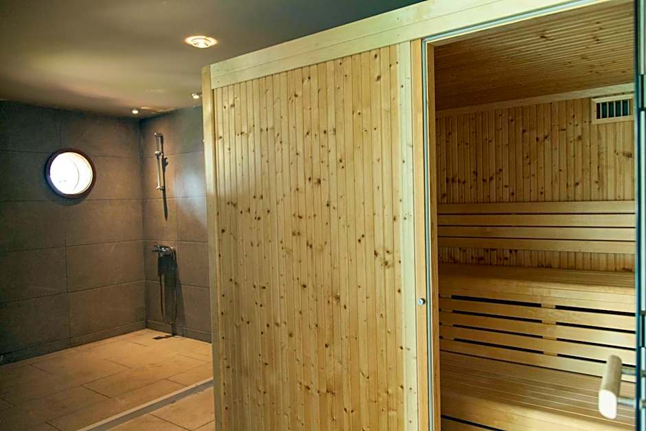 2122 Hotel Art Design