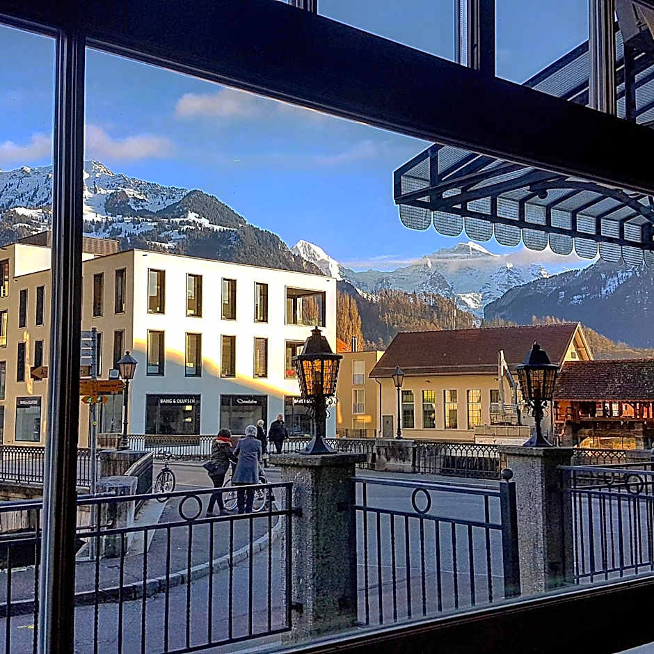The Aarburg Hotel & Café