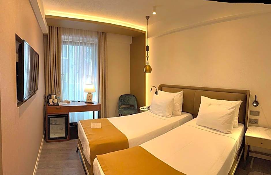 Smart and Simple Hotel Karakoy