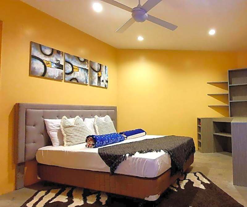 Oak and Stone Bed and Breakfast