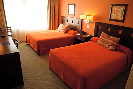 2 Queen Beds Non-Smoking