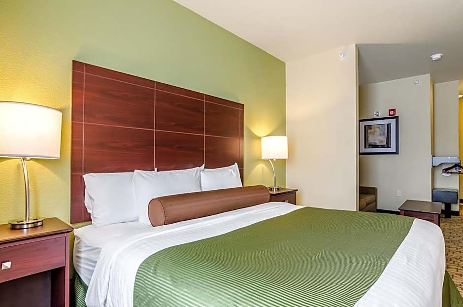 Cobblestone Hotel & Suites - McCook