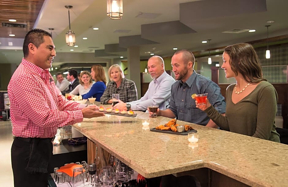 Hotel Indigo Traverse City By IHG