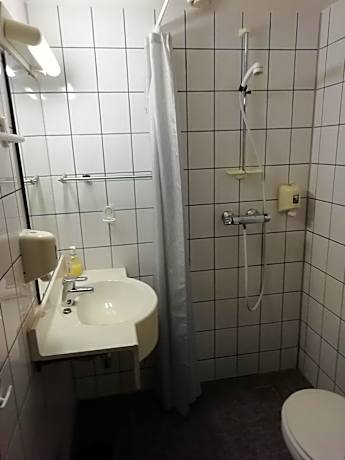 Budget Single Room