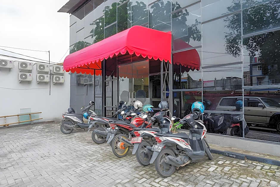 RedDoorz @ Jalan Kartini Semarang