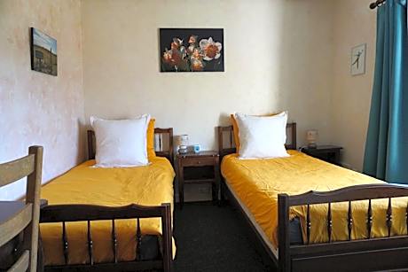 Twin Room with Mountain View