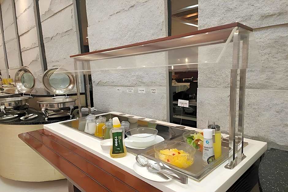 OASIS Hotel