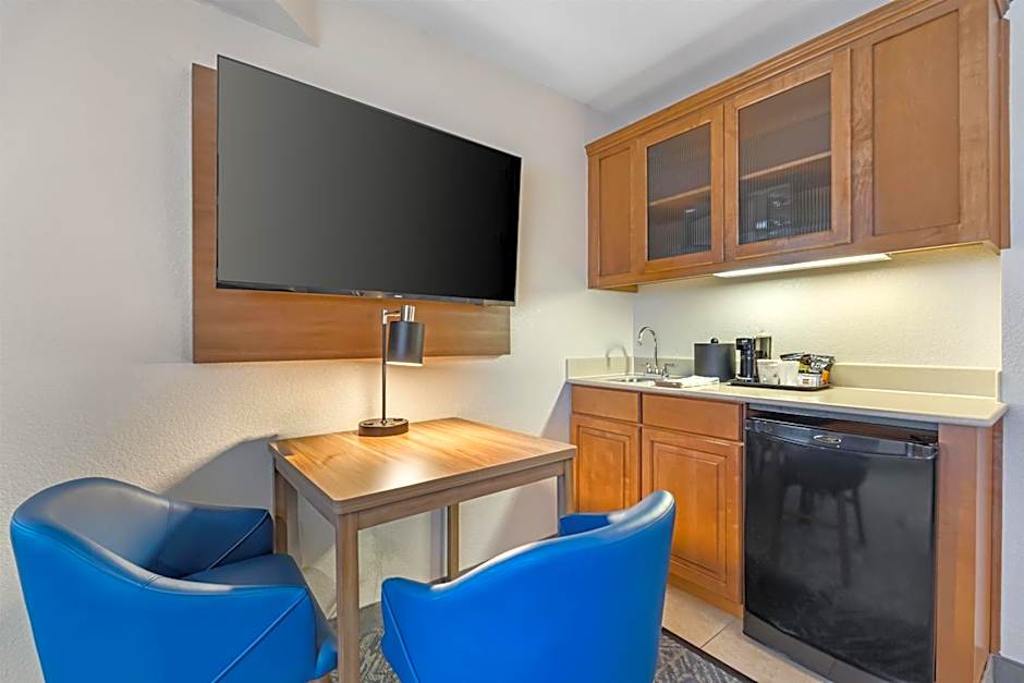 Best Western Hesperia-Victorville Suites